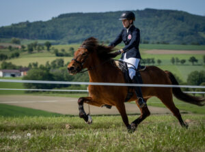 Johanna und Björt im Pass_foto von Hestapix