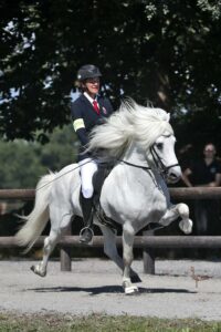 Veronika Kremmer und Ísbjörn_Neddens Tierfoto