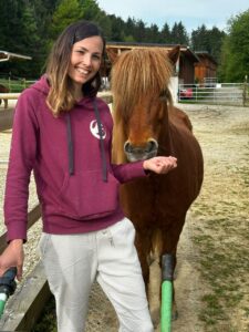 Sandra mit Pferd